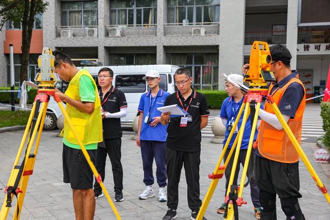 83579196aadcf8770783f860d35c013