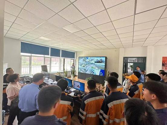 说明: e96a43482656deb5a31bd970e4624f6